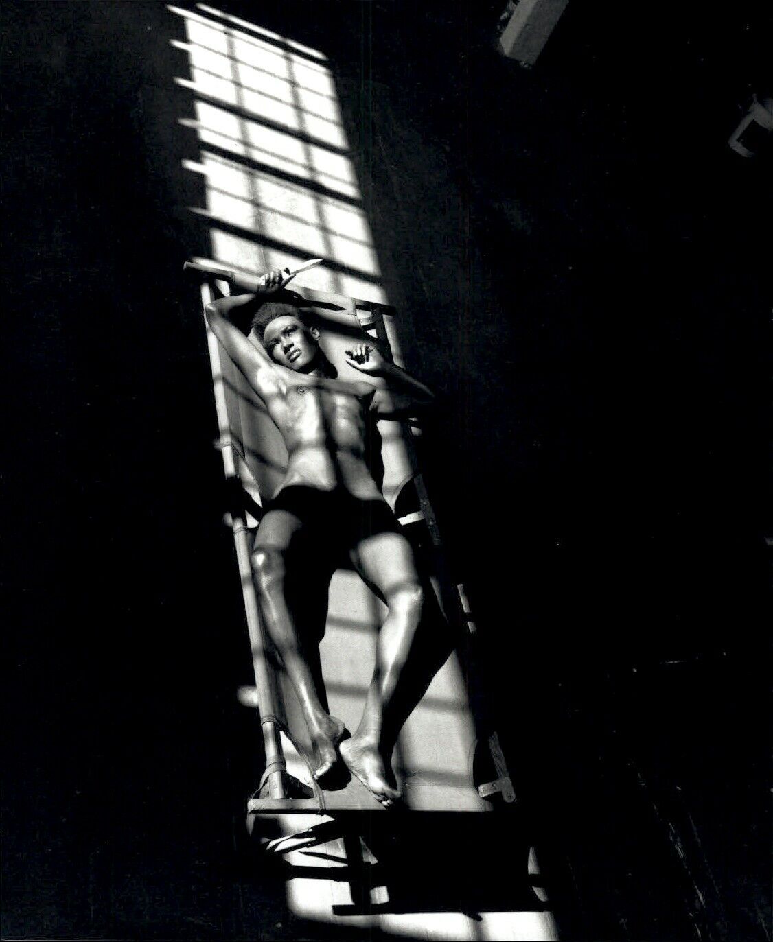 Helmut Newton_Grace Jones-knife.jpg