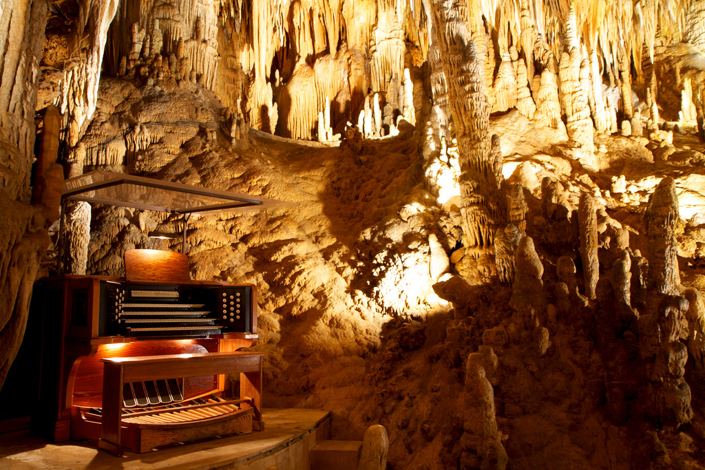 The Great Stalacpipe Organ